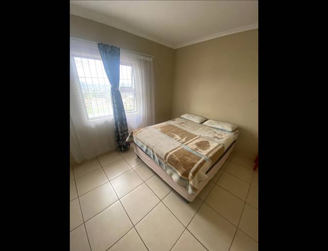3 BEDROOM FREESTANDING FOR SALE IN WOODLANDS